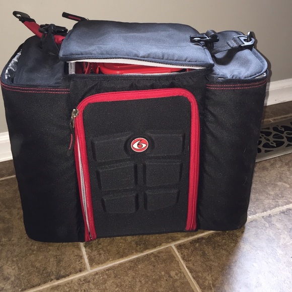 6 Pack Fitness Cooler