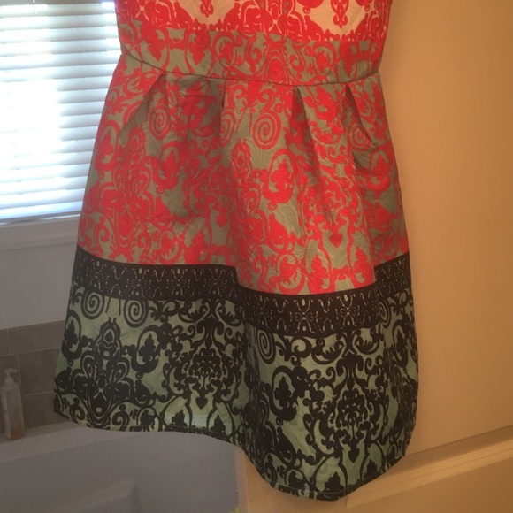 Juniors dress - Picture 2 of 3