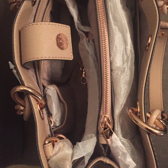 Michael Kors Leather Cynthia Satchel - Picture 3 of 4