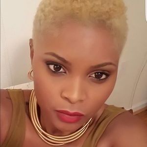 Meet your Posher, Jazzy