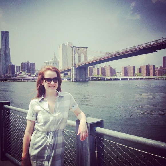 Meet your Posher, Nicole - Picture 1 of 1