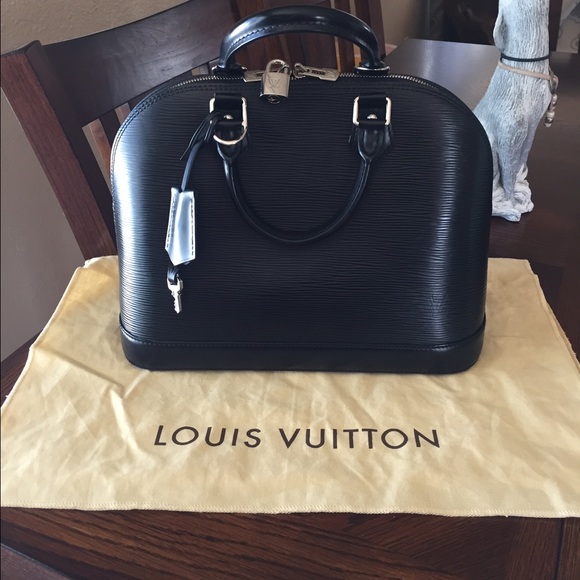 Louis Vuitton Handbags - Louis Vuitton Epi Alma