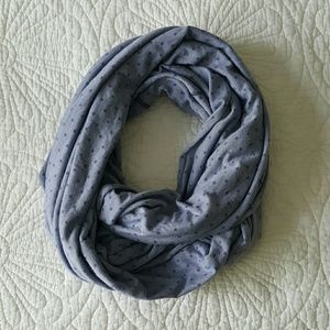 Nike Dri Fit Infiniti Scarf