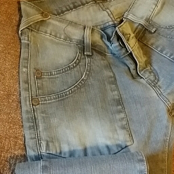 Jeans - Picture 2 of 4