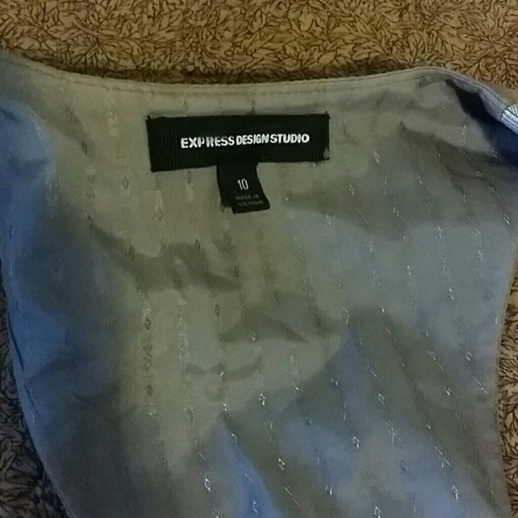 Vest - Picture 4 of 4