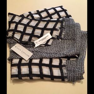 🎉HP🎉 Ann Taylor Black & Ivory/Tan Scarf Sarong