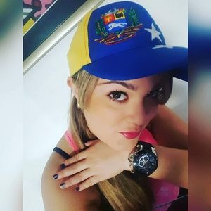 Meet your Posher, Iris