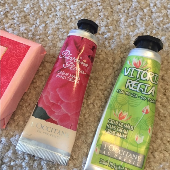 L'occitane soap and lotion - Picture 2 of 3