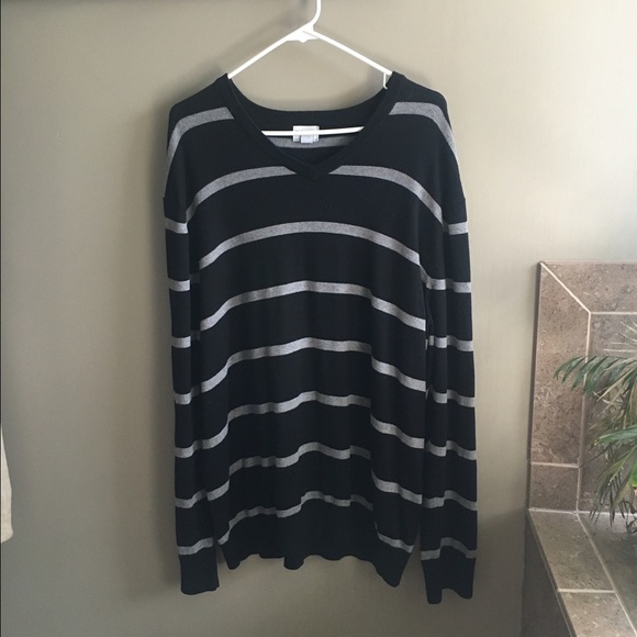 Men's sweater