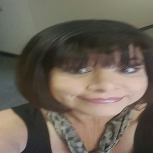 Meet your Posher, Lisa