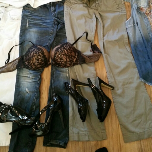 15 PIECES! AMERICAN EAGLE VICTORIAS SECRET LOT - Picture 4 of 4