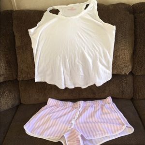 Victoria's Secret Sleeping short set