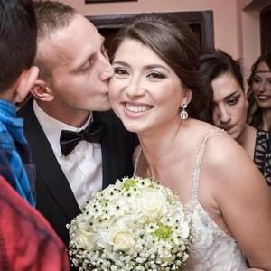 Meet your Posher, Davina