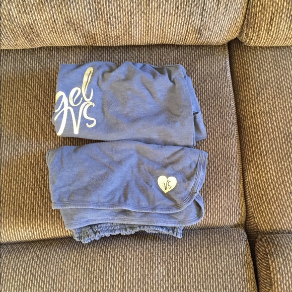 Victoria's Secret Sleeping short set