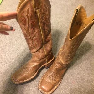 Justin Brand square toed boots -- 7.5B