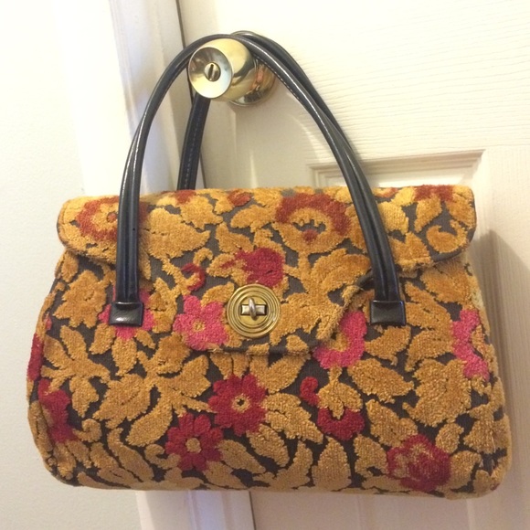 Vintage Floral Handbag