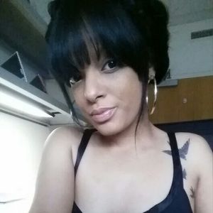 Meet your Posher, Chanel