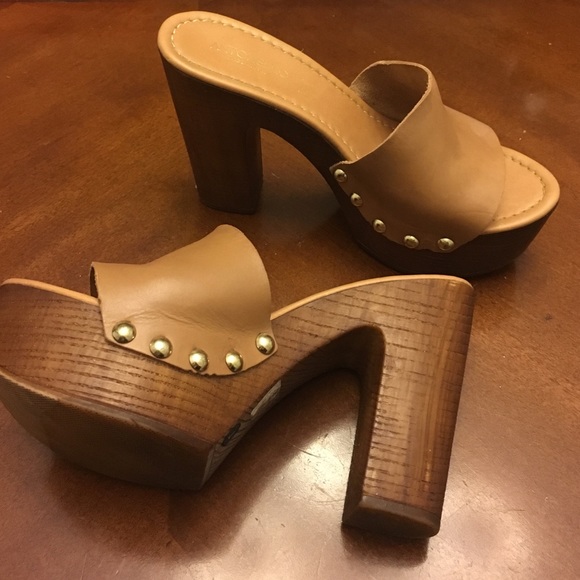 Wooden boho tan platform sandal heel made in Italy