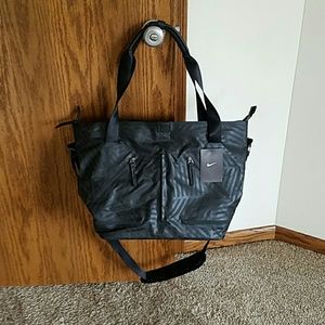nike formflux tote