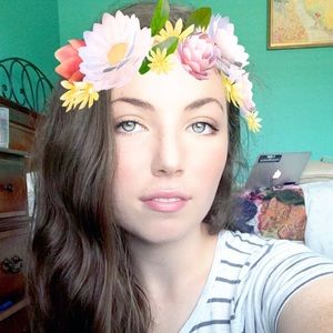 Meet your Posher, Olivia