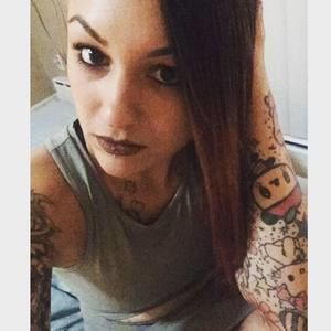 Meet your Posher, Leeann