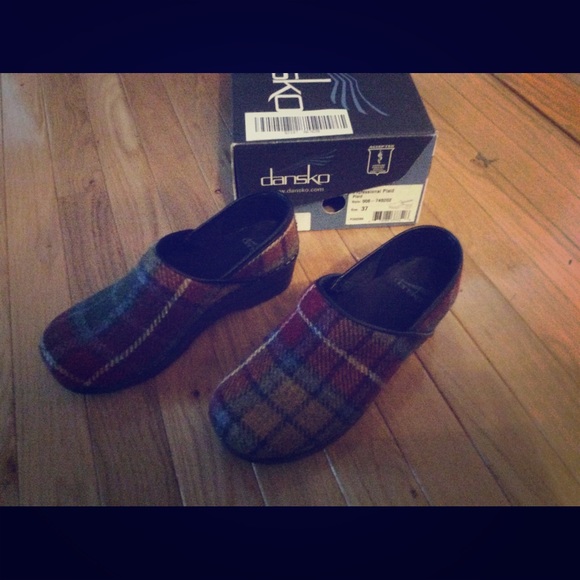 Plaid Dansko Clogs Size 37 (US 6.5-7) EUC