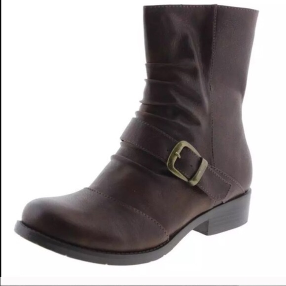 Brown Vegan Leather Ankle Boots! NEW! - Picture 4 of 7