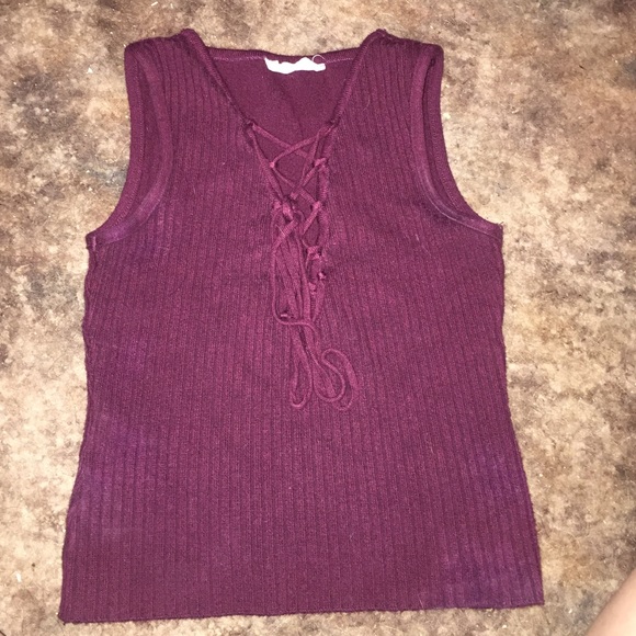Lace-Up crop top