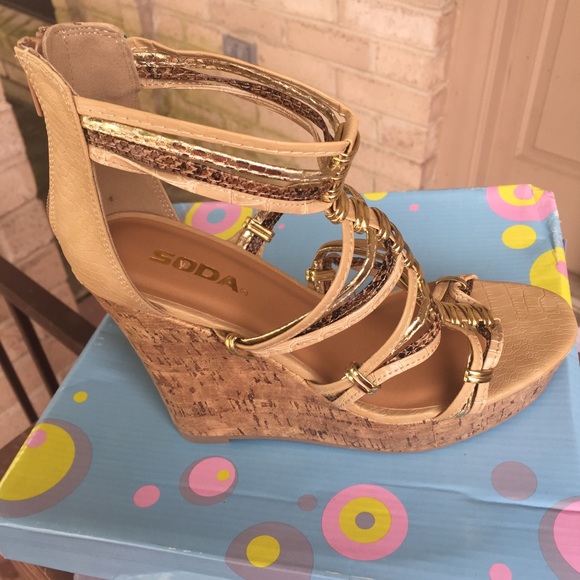 💥💥💥NWT💥💥💥Wedge 💥💥💥💥💥💥💥💥💥💥💥💥💥 - Picture 3 of 3