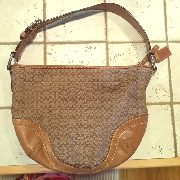 Coach purse - Picture 1 of 3