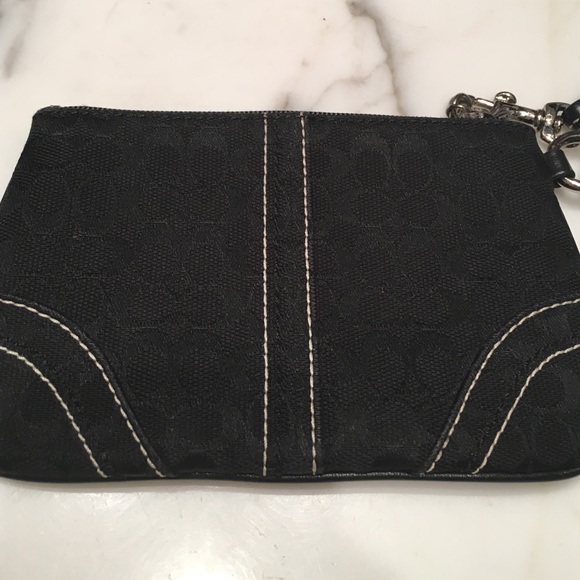 SALE 💕 Coach Black Wristlet - Picture 2 of 3