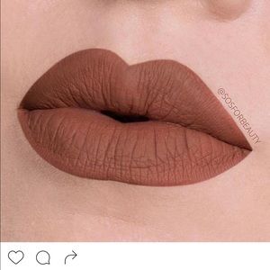 Meet your Posher, Aneela