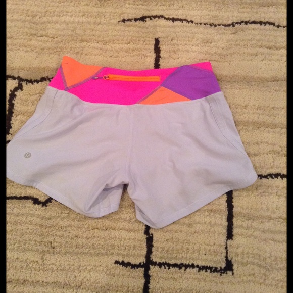 lululemon athletica Pants - 💥FINAL PRICE💥Lululemon Groovy Run Shorts
