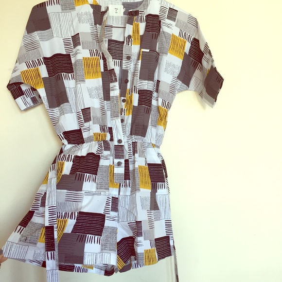 Alice & UO short sleeve romper