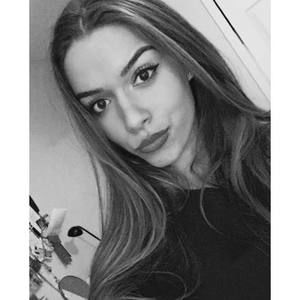 Meet your Posher, Nina