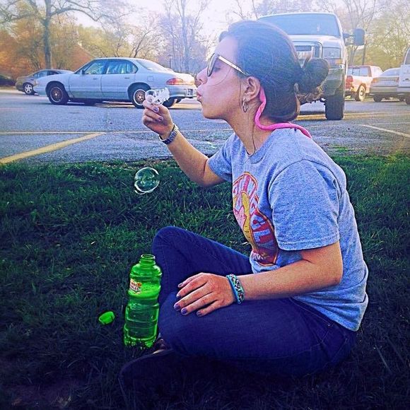 Meet your Posher, Claire