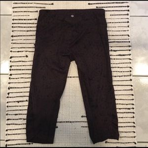Lululemon Luxtreme dark purple/black crops