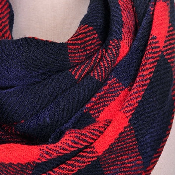 LAST ONE LEFT Buffalo Check Infinity Scarf - Picture 2 of 4