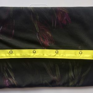 RARE Lululemon Vinyasa Scarf - Midnight Iris