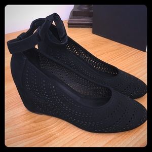 Jeffrey Campbell Black Cirque shoes