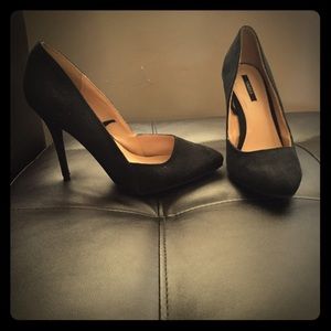 Forever 21 Black pumps 8.5
