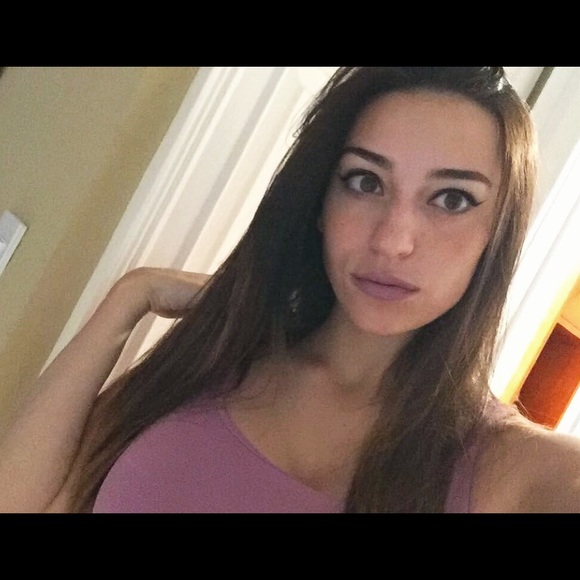 Meet your Posher, Marcella