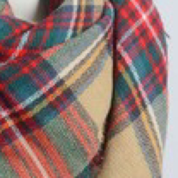 LAST ONE Plaid Blanket Scarf Tan Red Green - Picture 3 of 3
