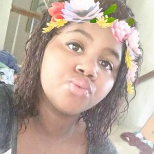 Meet your Posher, Janet