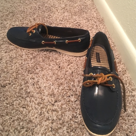 Gh bass   b o a t.  f l a t s