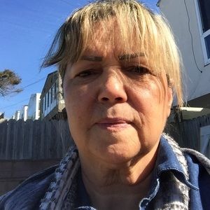 Meet your Posher, Eva