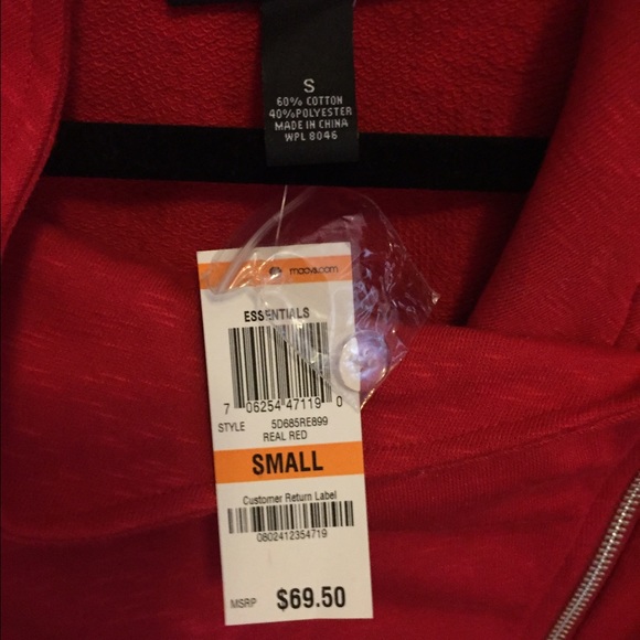 Red Top - Picture 2 of 3