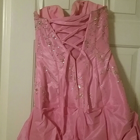 Prom dress - Picture 3 of 3