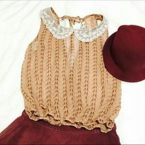 Bird Print Collared Tank Top