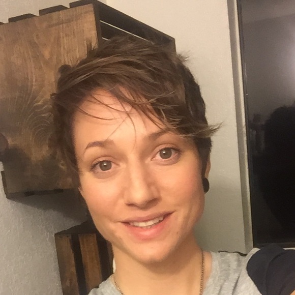 Meet your Posher, Megan